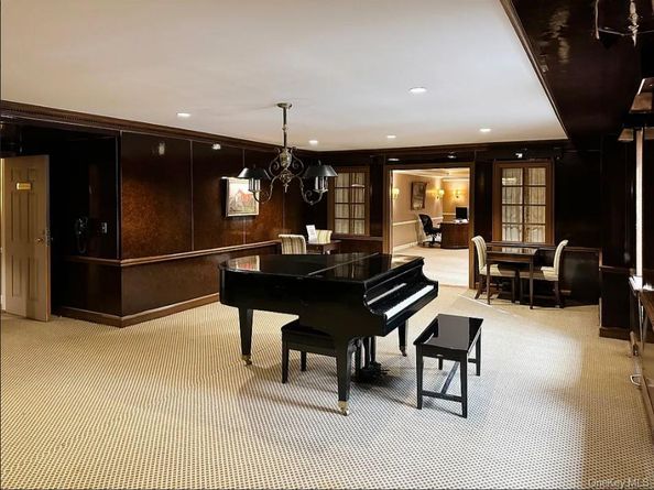 353 W 56th Street 2D, New York (Manhattan) NY 10019