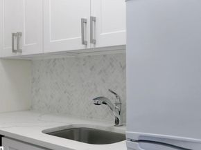 353 W 56th Street 2D, New York (Manhattan) NY 10019