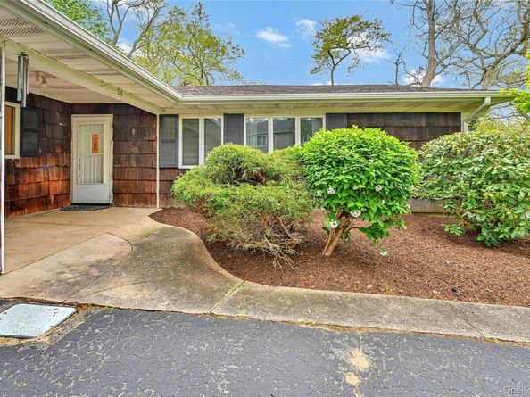 54 Marwood Place, Stony Brook NY 11790