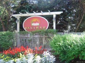 10 Limerick Court, White Plains NY 10603