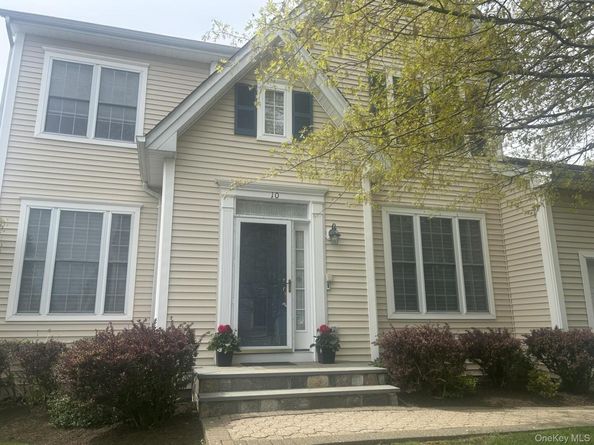 10 Limerick Court, White Plains NY 10603