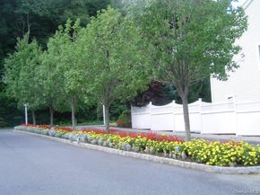 10 Limerick Court, White Plains NY 10603
