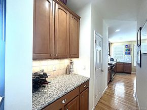 10 Limerick Court, White Plains NY 10603