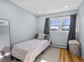 15 New York Avenue, Deer Park NY 11729