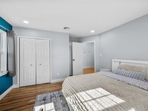 15 New York Avenue, Deer Park NY 11729