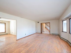 22 Oak Lane, Blue Point NY 11715