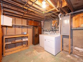 22 Oak Lane, Blue Point NY 11715