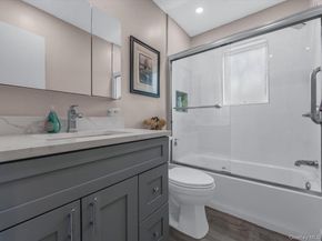 21 Linden Avenue, Kings Park NY 11754