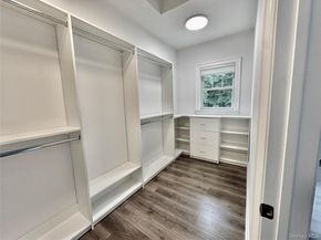 585 Main St 1A, Armonk NY 10504