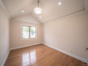 22 Sleepy Lane, Hicksville NY 11801