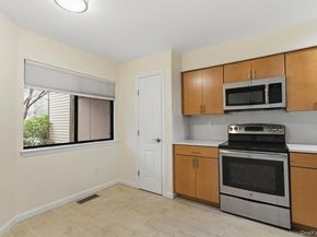 63 Deerfield Lane 63, Ossining NY 10562