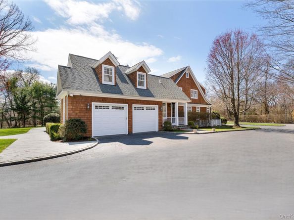 9 Old Field Road, Setauket NY 11733
