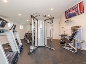 4 Rose Street 6 F1, Oceanside NY 11572