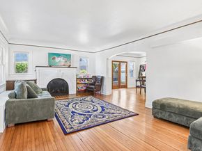 40 Hollywood Court, Rockville Centre NY 11570