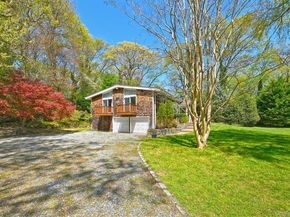 15 Mariners Court, Centerport NY 11721