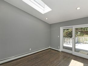 15 Mariners Court, Centerport NY 11721