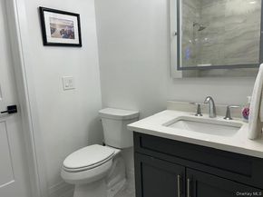 21105 Aspenwood Drive 275, Plainview NY 11803