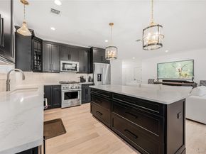 21105 Aspenwood Drive 275, Plainview NY 11803