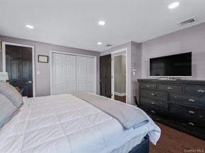 12 Floral Avenue, Bethpage NY 11714