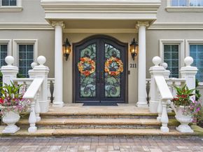 211 Hillturn Lane, Roslyn Heights NY 11577