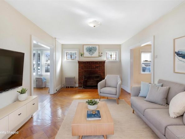 64 Thorne Avenue, Hempstead NY 11550