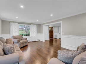 34 Hemingway Drive, Dix Hills NY 11746