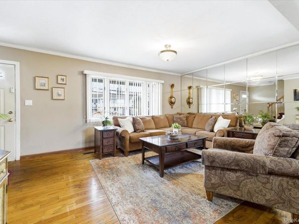 3131 Brower Avenue, Oceanside NY 11572