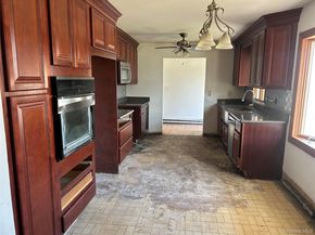 8 Mahogany Road, Rocky Point NY 11778