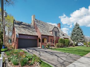 12 Sutton Place, Rockville Centre NY 11570