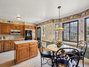 12 Sutton Place, Rockville Centre NY 11570