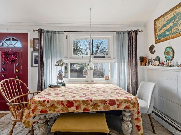 57 Sutton Court, West Islip NY 11795