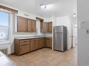 128 Parkway N, Yonkers NY 10704