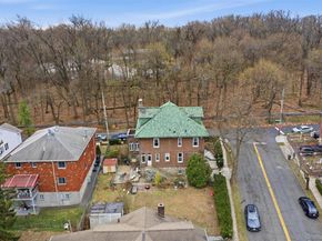 128 Parkway N, Yonkers NY 10704