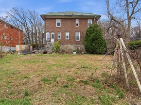 128 Parkway N, Yonkers NY 10704