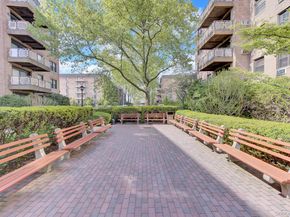 3 Birchwood Court 3H, Mineola NY 11501