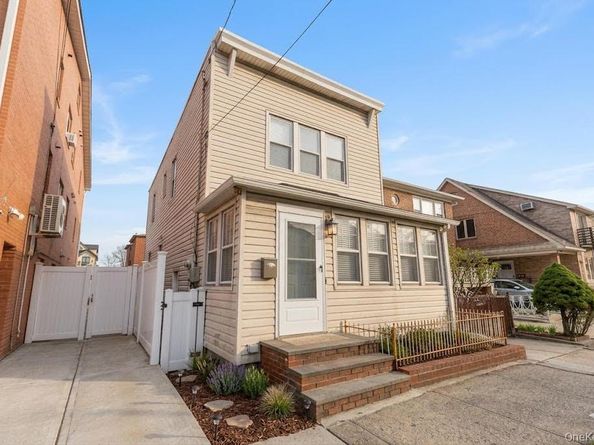 61-17A 165th Street, Fresh Meadows NY 11365