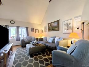 19 Hartsdale Lane, Coram NY 11727