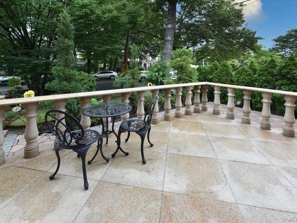 83-16 Edgerton Boulevard, Jamaica Estates NY 11432