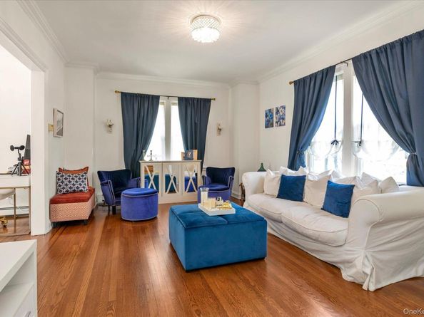 1051 Roselle Place, Woodmere NY 11598