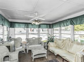 325 N Service Road, Roslyn Heights NY 11577