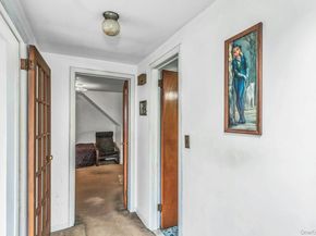 325 N Service Road, Roslyn Heights NY 11577
