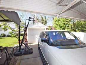 14 Plymouth Street, New Hyde Park NY 11040