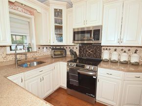 14 Plymouth Street, New Hyde Park NY 11040