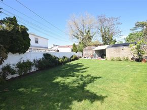 14 Plymouth Street, New Hyde Park NY 11040