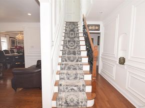 14 Plymouth Street, New Hyde Park NY 11040