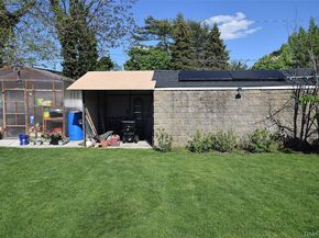 14 Plymouth Street, New Hyde Park NY 11040