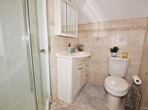 14 Plymouth Street, New Hyde Park NY 11040