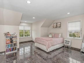 21 Chauncey Place, Woodbury NY 11797