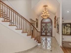 21 Chauncey Place, Woodbury NY 11797