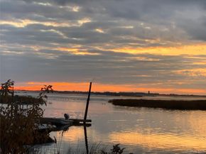 526/524 Cross Bay Boulevard, Broad Channel NY 11693
